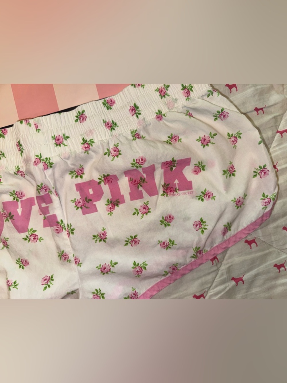 VS PINK VINTAGE Y2K SET FLORAL LOVE BOOTY SHORTS & LACE TRIM CAMI TANK TOP NWOT - Picture 8 of 13